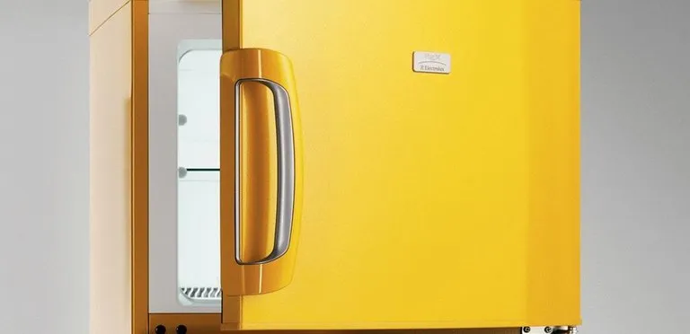 راهنمای انتخاب بهترین نوع فوم پلی‌یورتان برای یخچال‌سازی 🧊