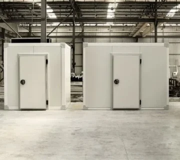 مزایای استفاده از ساندویچ پانل پلی‌یورتان در صنعت سردخانه‌سازی