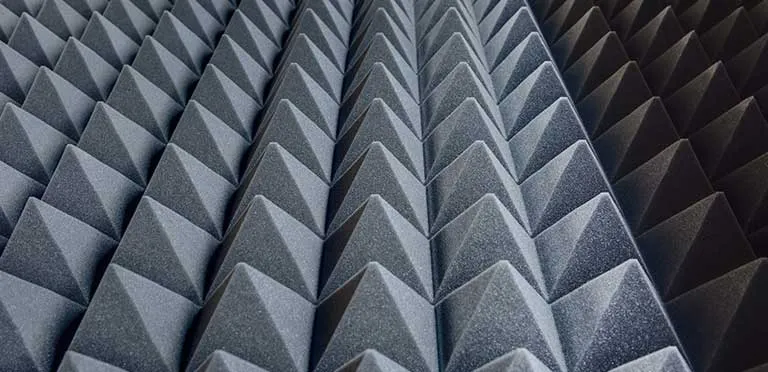 بررسی فناوری خودآرایی لایه به لایه برای حفاظت در برابر آتش فوم پلی یورتان انعطاف پذیر 🔥