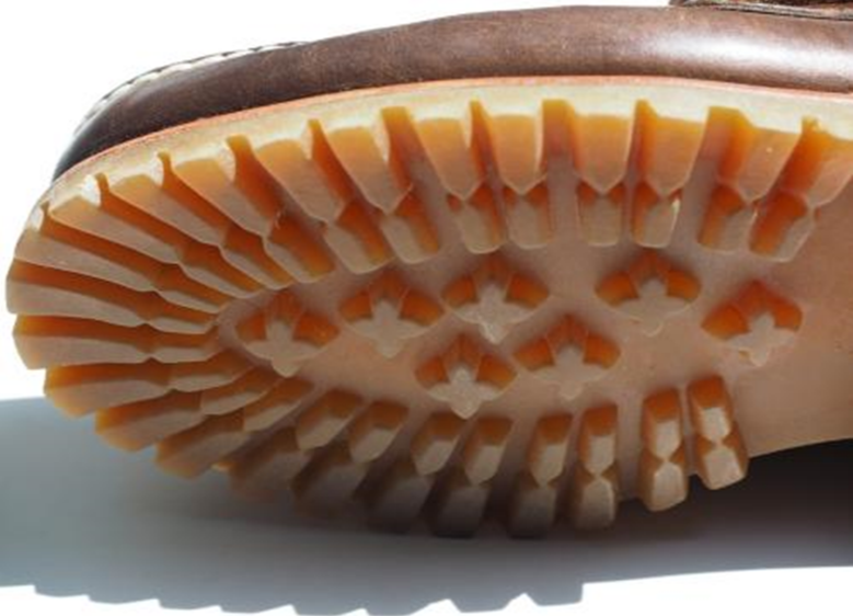 تبدیل ضایعات تشک به زیره کفش