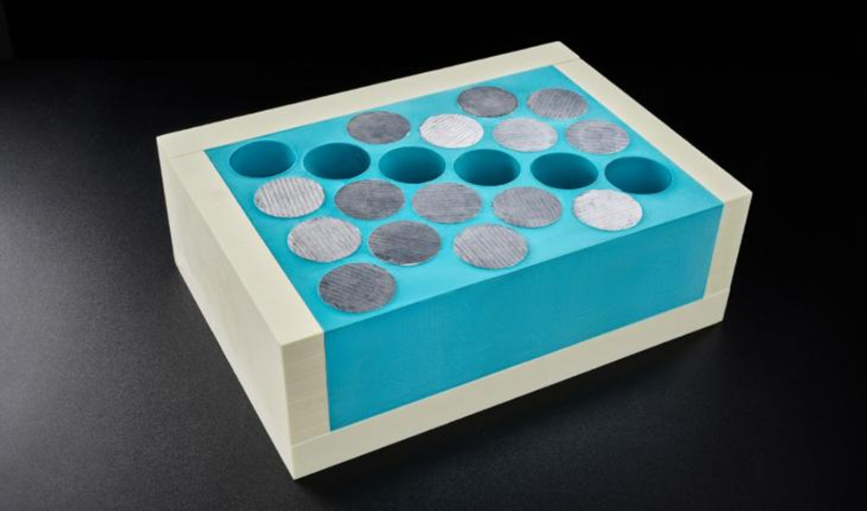 فوم پیشرفته جدید با خاصیت ضدشعله برای پوشش باتری‌های خودروهای برقی